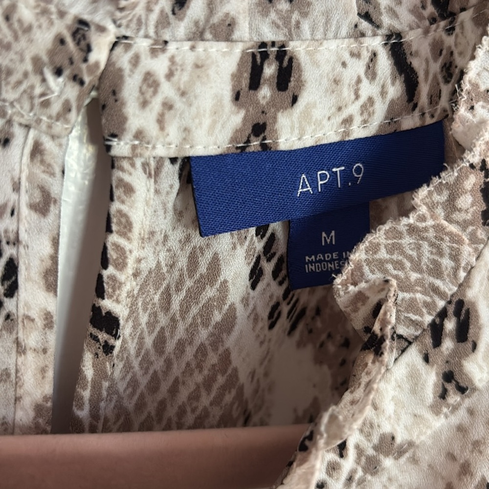 Snake Print Tank Top - Picture 5 of 8